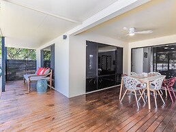 Beachside Escape by Cottonwood