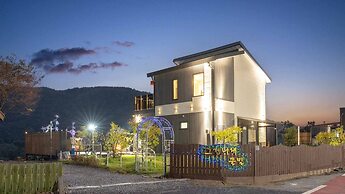 Danyang Greennarae Dokche Poolvilla Pens