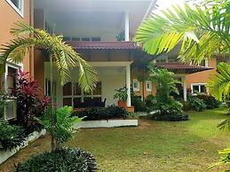 Praslin Paradise