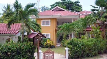 Praslin Paradise