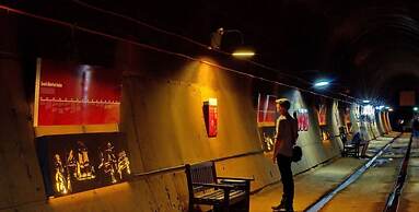 Zenlux 4BR Waterfront Penthouse Pad 270 Panoroma