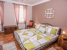 Exquisite Holiday Home With Private Pool and Sauna