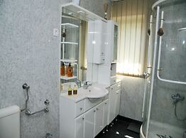Tranquil Spacious Villa With Private Pool