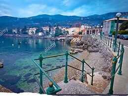 Secluded Lovran Apartment With Balcony and Patio