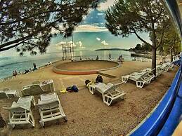 Secluded Lovran Apartment With Balcony and Patio