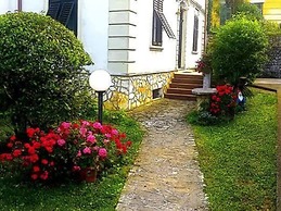 Secluded Lovran Apartment With Balcony and Patio