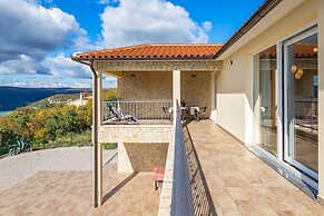 Wonderful Labin Villa With Private Pool and Sea Views