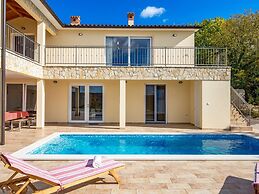 Wonderful Labin Villa With Private Pool and Sea Views