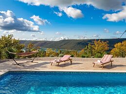 Wonderful Labin Villa With Private Pool and Sea Views