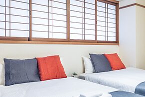 Home Sakaisuji Honmachi