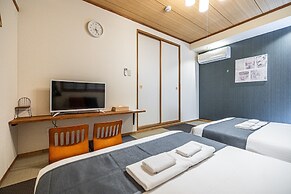 Home Sakaisuji Honmachi