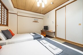 Home Sakaisuji Honmachi