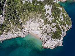 Charming Brsec Apartment With Shared Pool