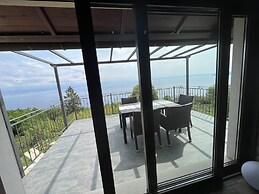 Splendid Holiday Home With Panoramic Sea Views Moscenicka Draga