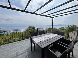 Splendid Holiday Home With Panoramic Sea Views Moscenicka Draga