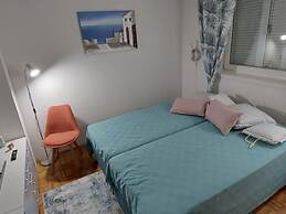 Charming Crikvenica Beachfront Apartment