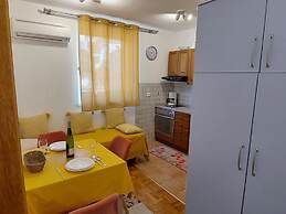 Charming Crikvenica Beachfront Apartment