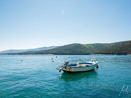 Stylish Two Bedroom Apartment in Labin