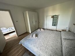 Elegant Lovran Apartment With Garden