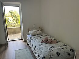 Elegant Lovran Apartment With Garden