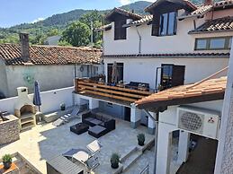 Cozy Lovran Apartment With Private Pool and Sea View