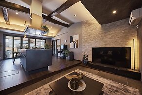 IZA takashima minato