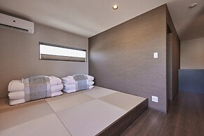 IZA takashima minato