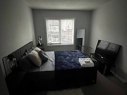Cozy Whitby Retreat - 2 Bedroom Private House