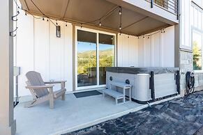 Hot Tub- Spacious-4br-deer Valley-mountain-view
