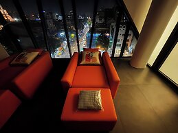 Saigon Travel Lounge