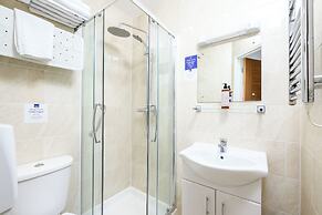 Sandringham Hotel