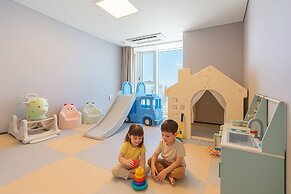 LCT Residence Y Collection