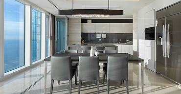 LCT Residence Y Collection