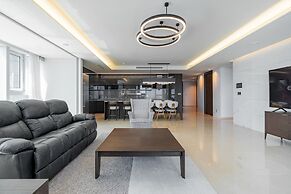LCT Residence Y Collection