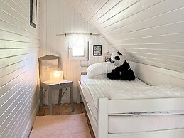 5 Person Holiday Home in Horn-by Traum