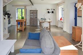 Comfortable Holiday Home With Enclosed Garden