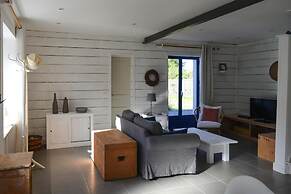 Comfortable Holiday Home With Enclosed Garden