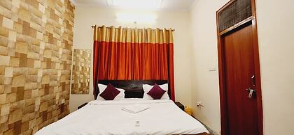 Goroomgo Prisha Stay Lucknow