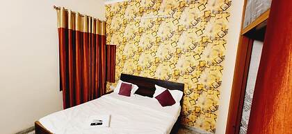 Goroomgo Prisha Stay Lucknow