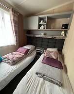 Tattershall Lakeside Lodge - Tranquil Retreat
