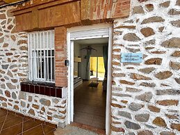 Beachfront Apartment With Patio & Private Terrace