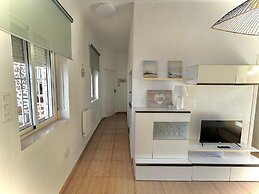 Beachfront Apartment With Patio & Private Terrace