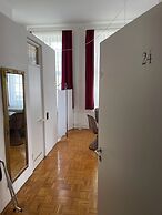 WHLIVING - Apartments & Studios