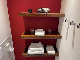 WHLIVING - Apartments & Studios