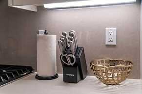 Private Room With Shared Bathroom