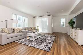 Private Room With Shared Bathroom