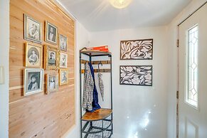 Walk to Town: Victorian Home w/ Private Hot Tub