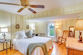 Deck & Grill: Thomasville 'house in the Pines'