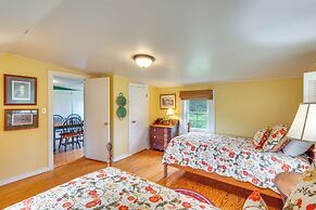 Deck & Grill: Thomasville 'house in the Pines'