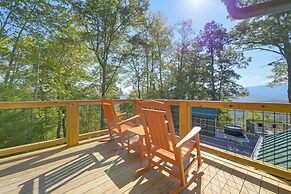 1 Mi to Nantahala River: Mtn-view Retreat!